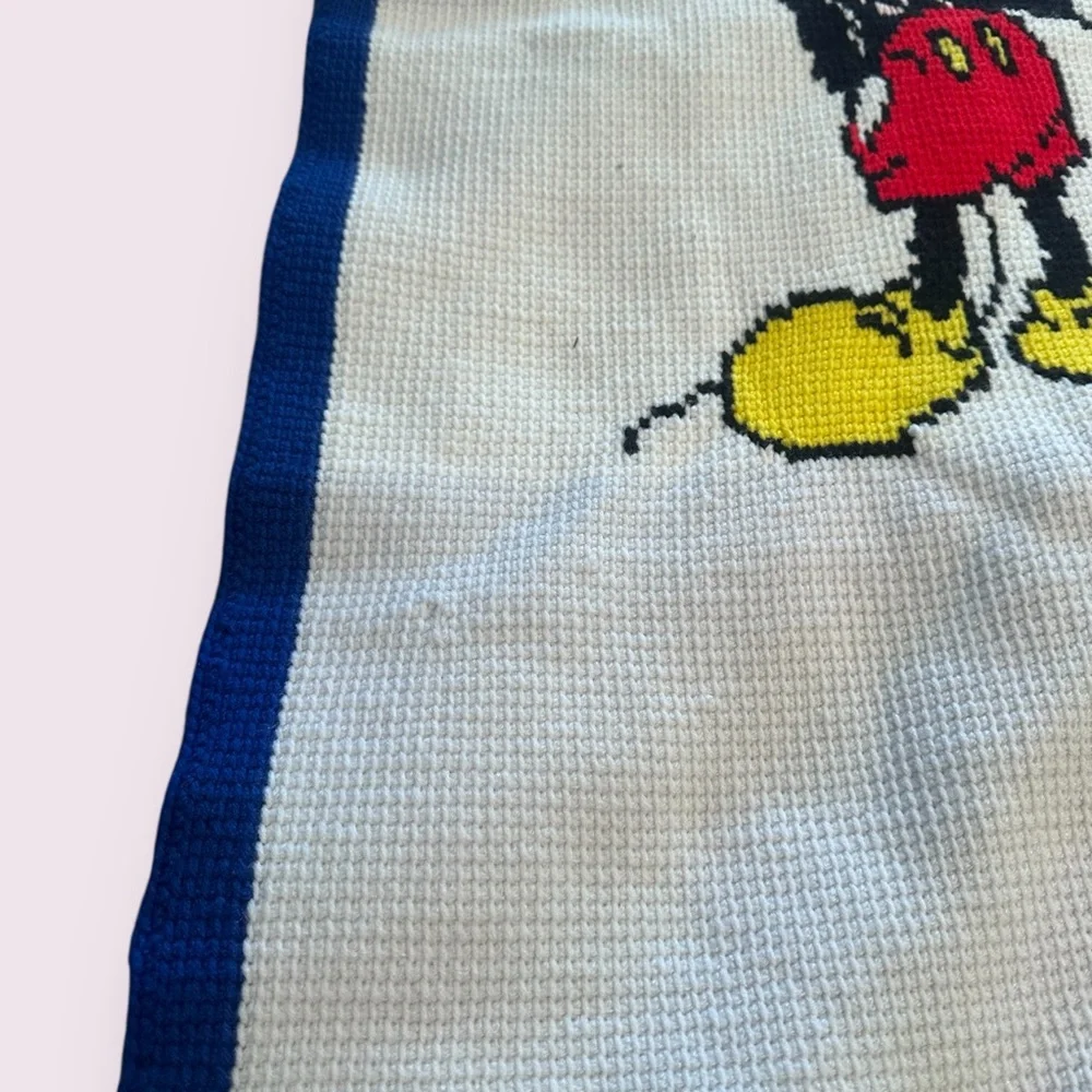 Vintage Handmade Mickey & Minnie Mouse Crochet Knit Blanket Throw Decor 40 x 47" - Picture 8 of 11